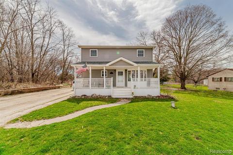 10106 E Maple Ave, Davison, MI 48423 photo 1