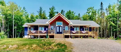 11550 S Lower Hay Lake Rd, Sault Sainte Marie, MI 49783