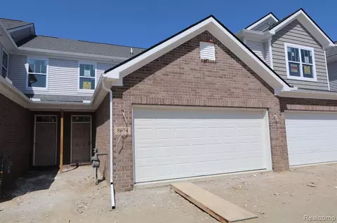 8674 Grove St, Washington, MI 48094