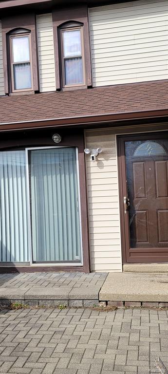 25032 Pendleton Dr, Southfield, MI 48034