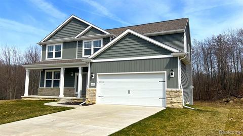 3079 Bogues View Dr, Howell, MI 48843