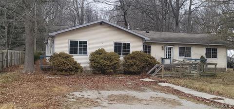 4228 Maes Dr, Port Huron, MI 48060