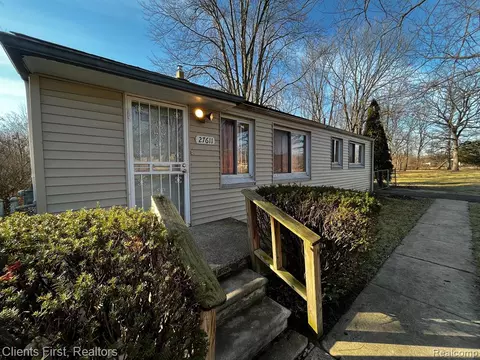 27611 Annapolis Rd, Westland, MI 48186