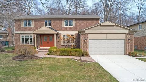 2116 Lancer Dr, Troy, MI 48084 photo 1