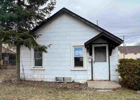 35 Florence St, Clawson, MI 48017 photo 1