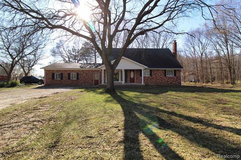 4828 Starville Rd, China, MI 48054