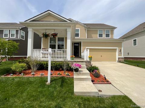 50585 Eisenhower Dr, Canton, MI 48188
