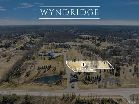 5050 Coventry Ln, Oakland, MI 48306