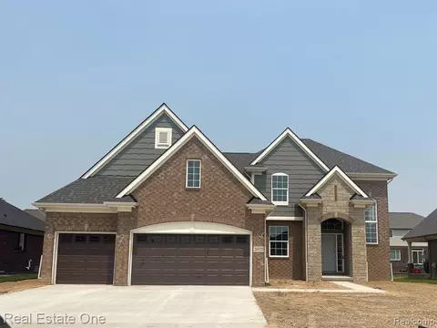 51699 Scenic Ct, New Baltimore, MI 48051