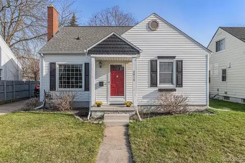 2015 Gold Ave, Flint, MI 48503