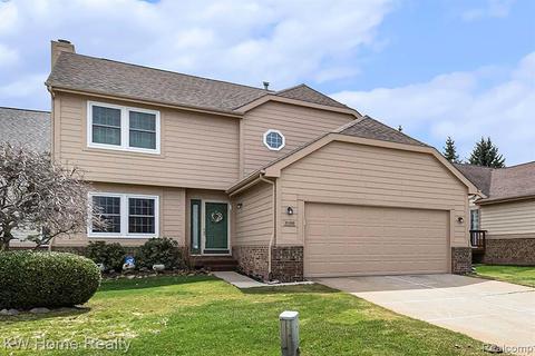 31092 Arlington Cir, Novi, MI 48377