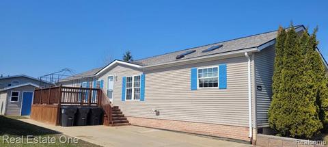 2524 Shakespeare Ln, Northville, MI 48167