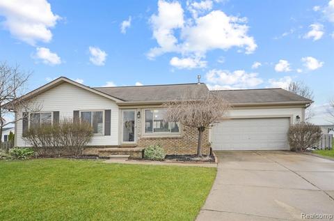 46399 Brookside North Dr, Macomb, MI 48044 photo 1