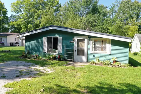 957 Pantek Dr, Attica, MI 48412