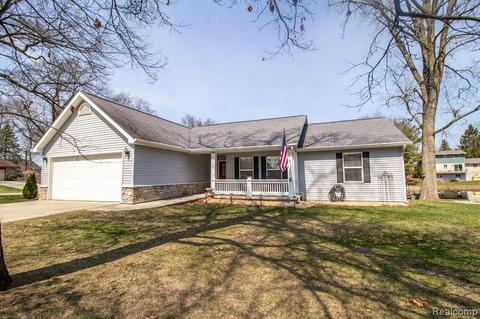 3830 San Mateo Rd, Waterford, MI 48329