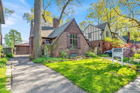 425 W Woodland St, Ferndale, MI 48220