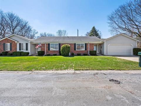 22720 Shoreview Ct, Saint Clair Shores, MI 48082