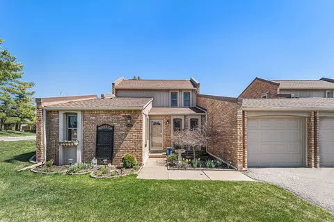 2983 Moon Lake Dr, West Bloomfield, MI 48323