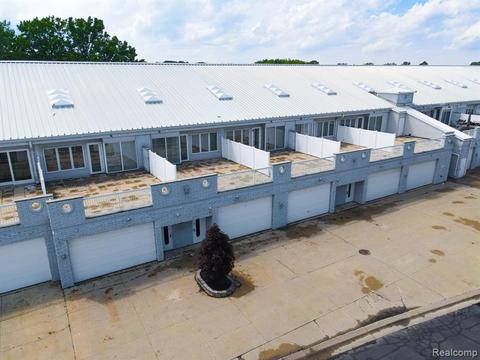 55 Sea Ray Blvd # 12, Harrison Township, MI 48045