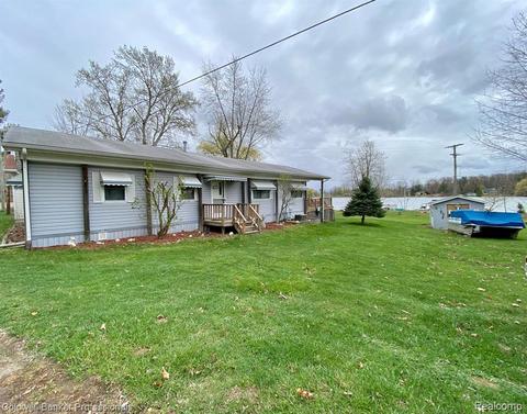 4300 Pantek Park Dr, Attica, MI 48412