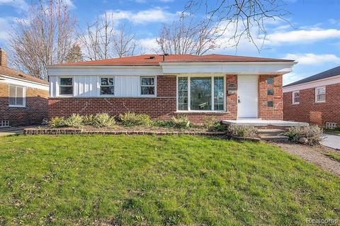 33540 Gertrude St, Wayne, MI 48184 photo 1