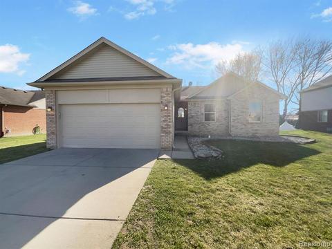 52541 Schnoor St, New Baltimore, MI 48047