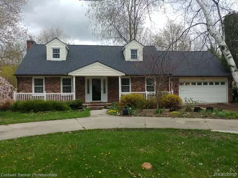 48307 Mallard Dr, Chesterfield, MI 48047