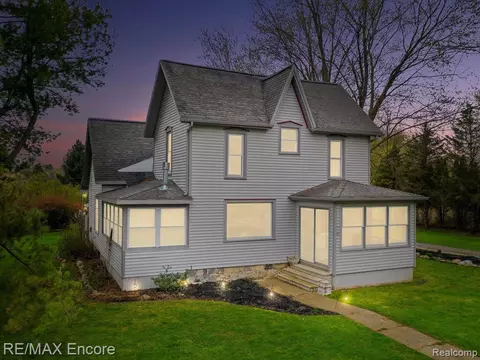 306 Elmwood, Leonard, MI 48367 photo 1