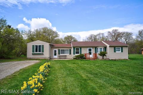 8310 Jennings Rd, Swartz Creek, MI 48473