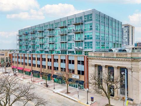 100 W 5th St #806, Royal Oak, MI 48067