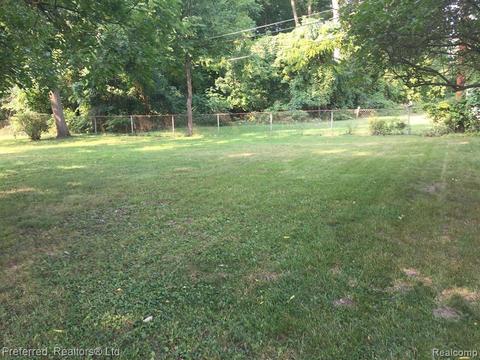 Vacant Parent, Westland, MI 48185
