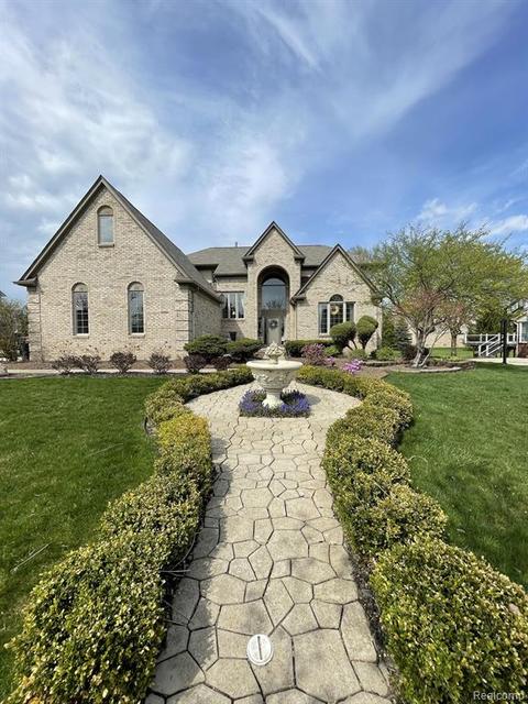 48984 Kennesaw, Canton, MI 48187