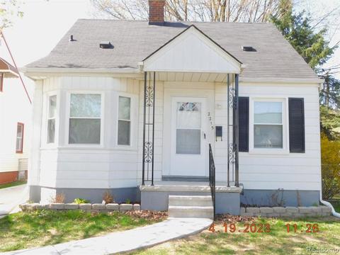 2215 Cicotte Ave, Lincoln Park, MI 48146