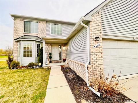 33507 Sand Piper Dr, Romulus, MI 48174 photo 1