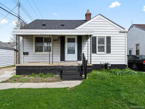 27700 Bohnhoff St, Roseville, MI 48066