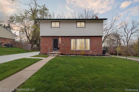 708 Byron Dr, Milford, MI 48381