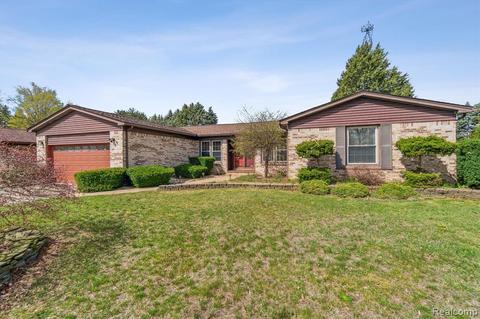 46893 Gulliver Dr, Shelby Township, MI 48315