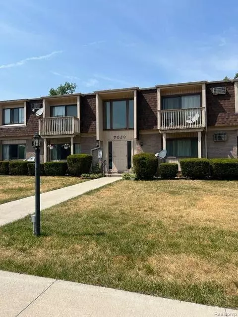 7020 Villa Drive Dr #3, Waterford, MI 48327
