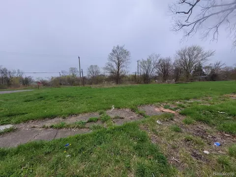 3911 Beaconsfield St, Detroit, MI 48224