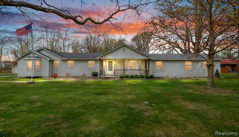 8774 Cogswell St, Romulus, MI 48174 photo 1