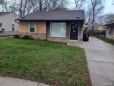22820 Rosewood St, Oak Park, MI 48237