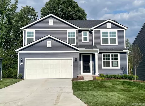 24541 Jade Dr, Farmington, MI 48336