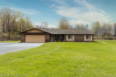 10868 Hibner Rd, Hartland, MI 48353