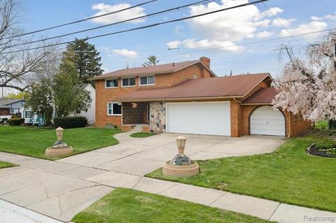 15724 Bellaire Ave, Allen Park, MI 48101