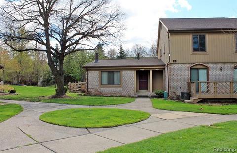 41553 Bedford Dr, Canton, MI 48187