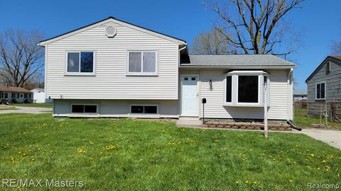 15201 Spruce Ct, Romulus, MI 48174 photo 1