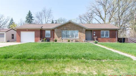 17014 Magnolia Pkwy, Southfield, MI 48075