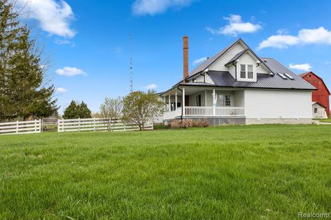 4131 Dean Rd, Brown City, MI 48416