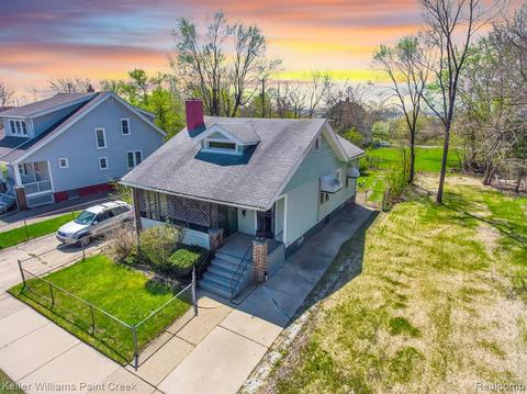 2169 Algonquin St, Detroit, MI 48215