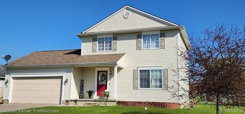 9439 Sunrise Ln, Davison, MI 48423